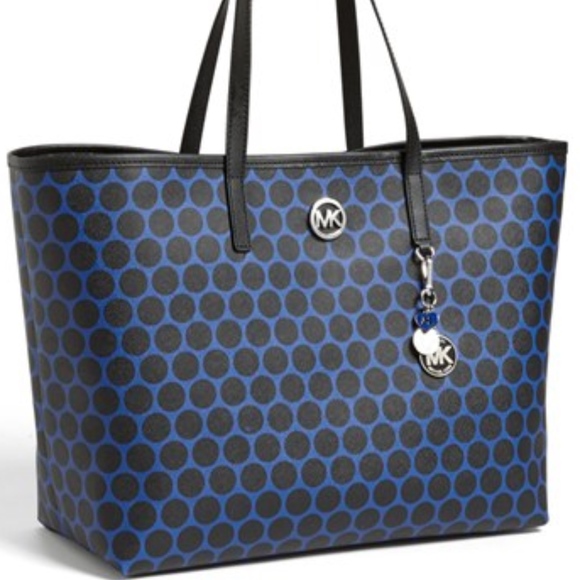 Michael Kors Handbags - Authentic MICHAEL KORS Kiki Large Tote